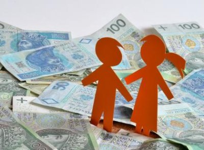 KOSZT WYCHOWANIA DZIECI W POLSCE