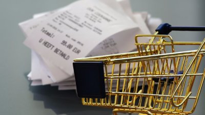 Zagubieni w świecie konsumpcji  – czyli co Polacy wiedzą o przysługujących im prawach konsumenckich?