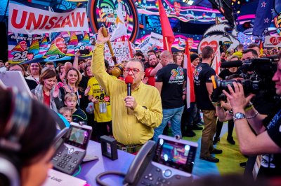 Sondaż: Ile pieniędzy Polacy wrzucają do puszek Orkiestry?